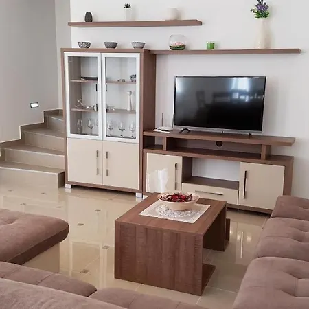 In Mit Privatem Pool Banjole